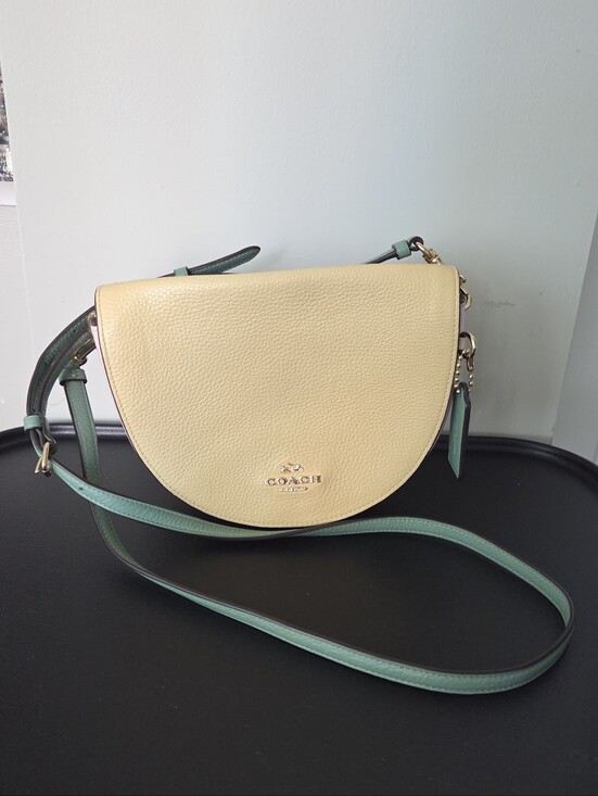 Coach Handbags - Coach Ellen Crossbody Colorblock Purse